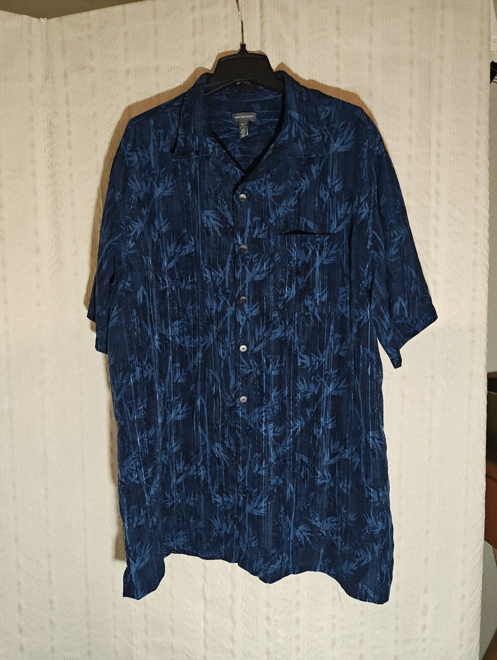Van Heusen Navy and Light Blue Leaf-Print Button-Up Shirt 2XLT